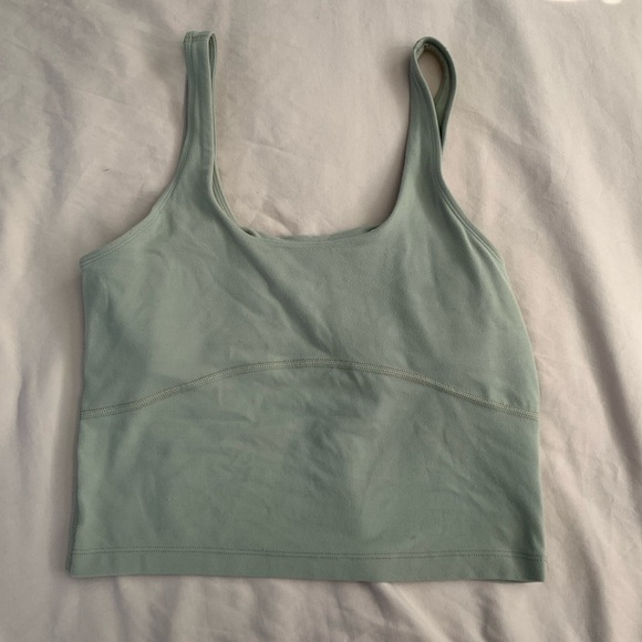 Aritzia TNA Workout tank - Picture 2 of 4